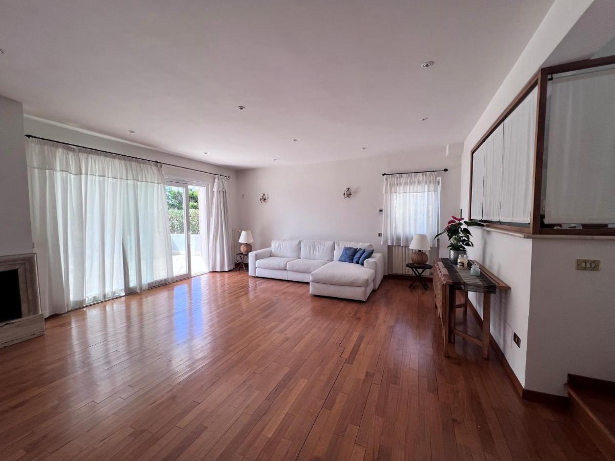 Villa Luxury Roma Marco Simone Exteriör bild